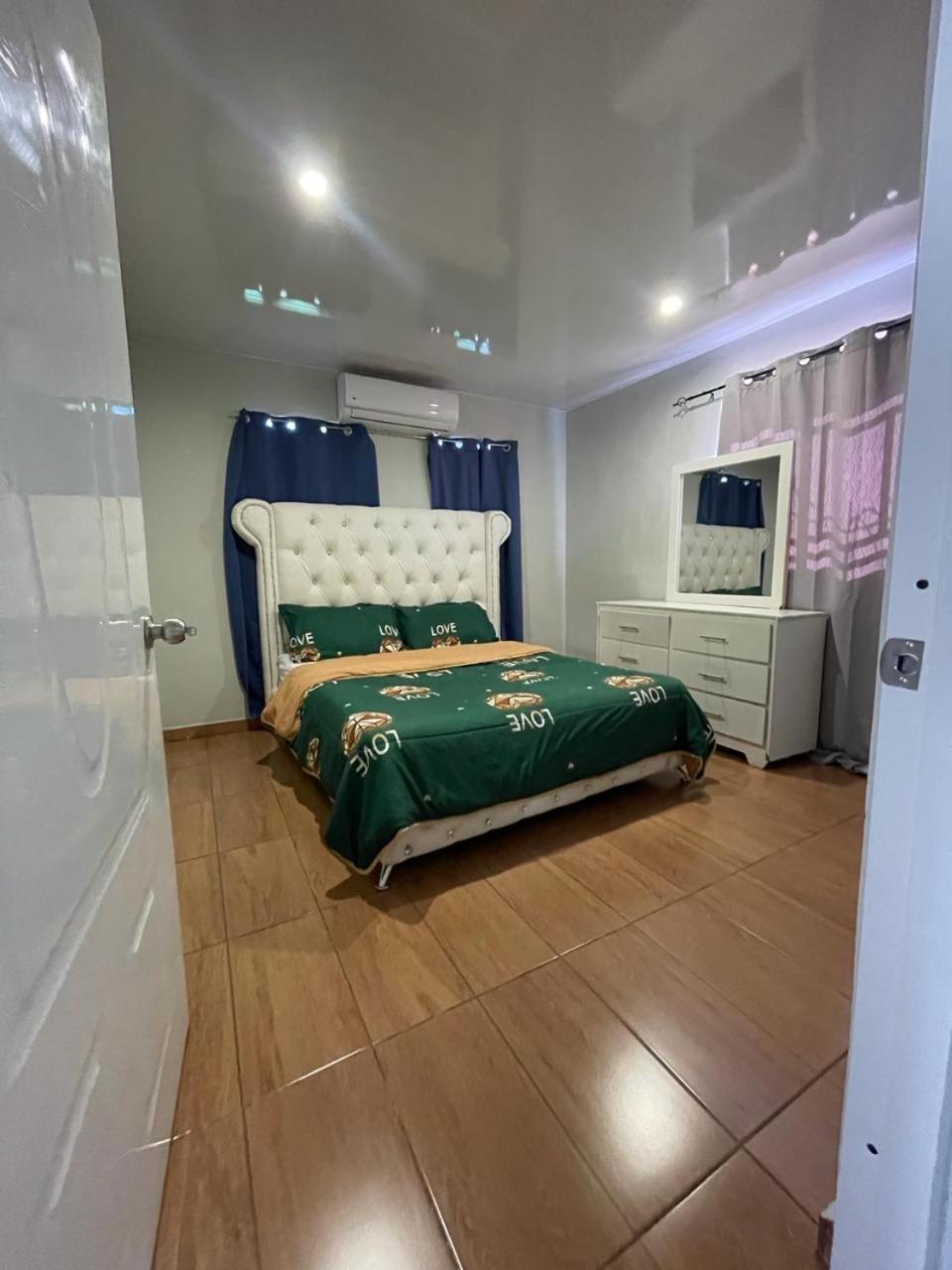 Villa Confortable De 2 Habitaciones Pedernales Ngoại thất bức ảnh